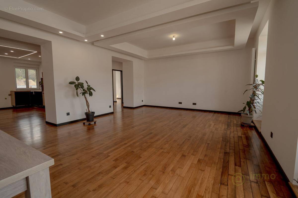 Appartement à LONGUYON