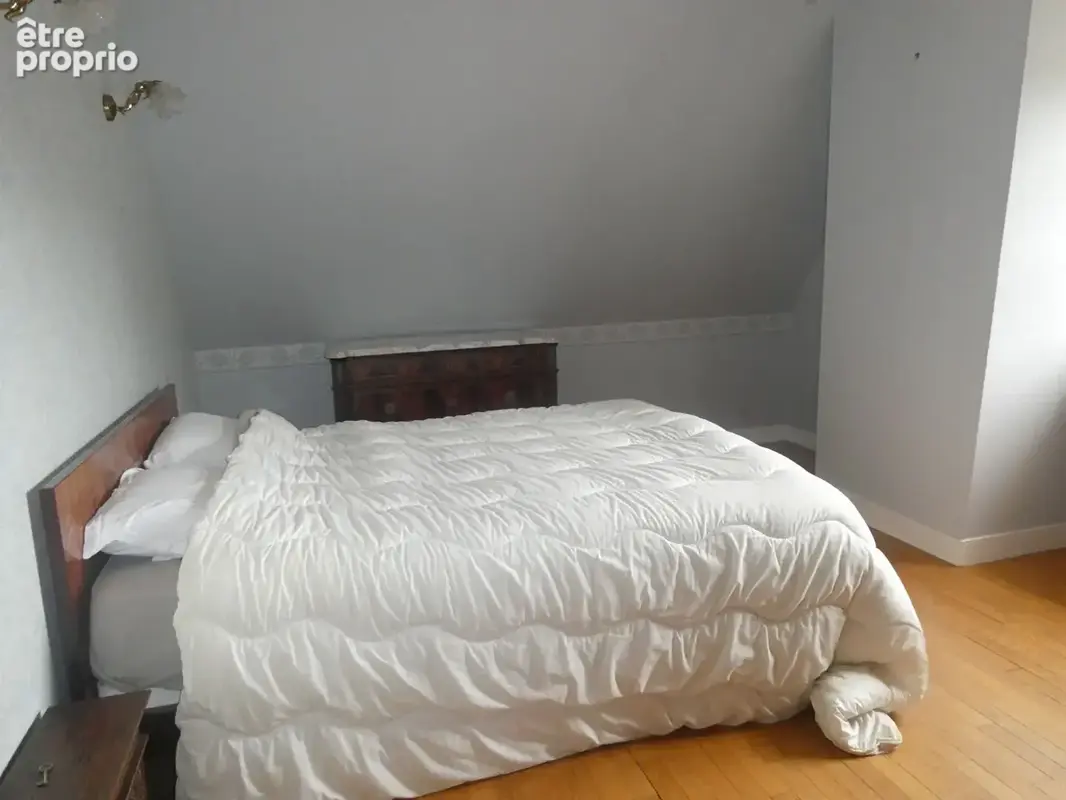 Maison Pont L Eveque 6 pièce(s), 217 m², 2761 m² - photo 14