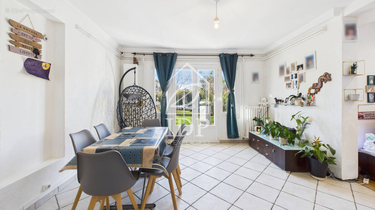 Appartement à SOISY-SUR-SEINE