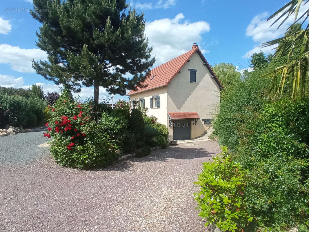 Maison à LE NEUBOURG