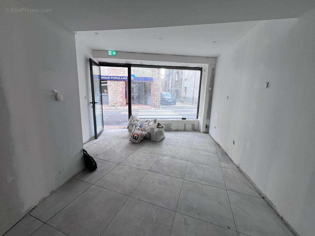 Immeuble de rapport de 200 m² environs à rénover pouvant être aménagé en deux appartements et un local - photo 16