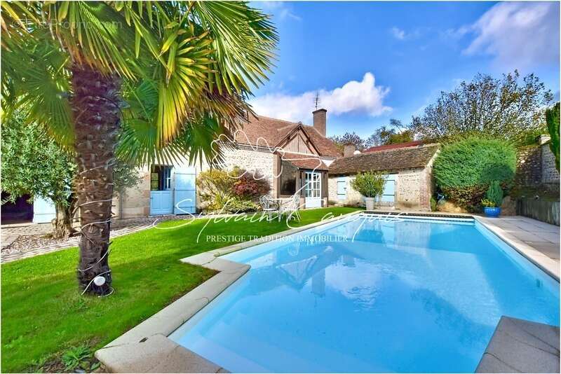 Maison à BRAY-EN-VAL