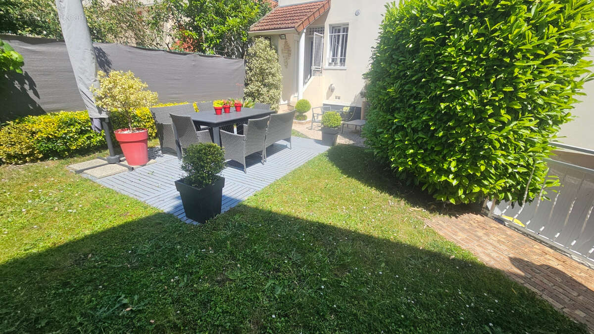 Maison à VILLEMOMBLE