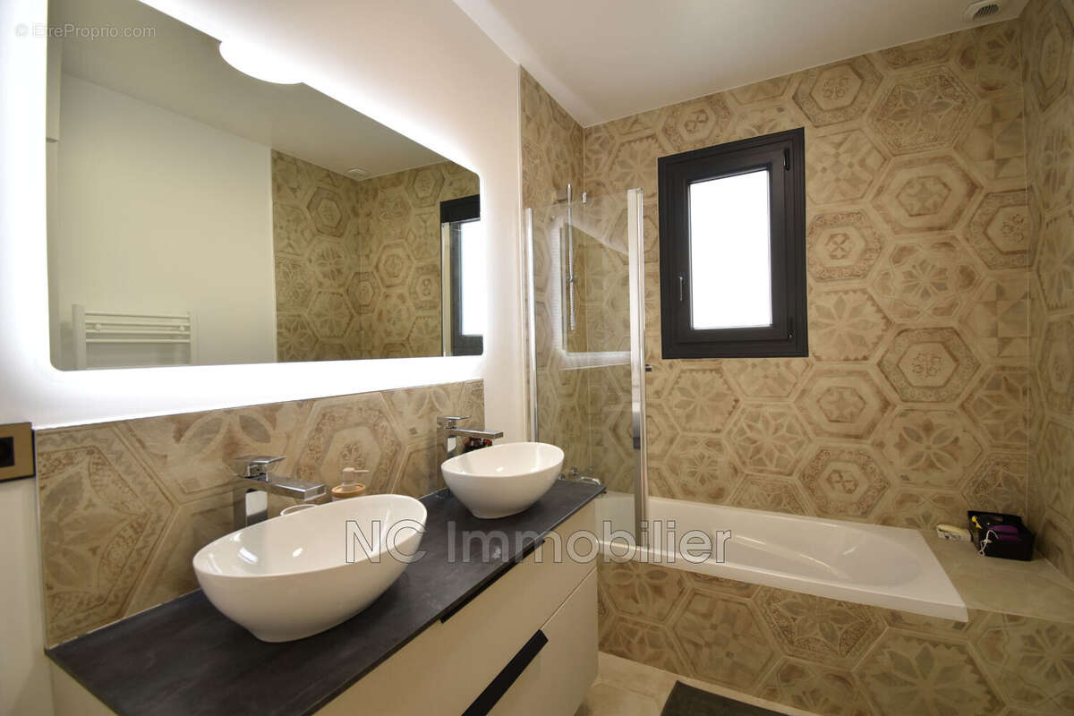 Maison à LA COLLE-SUR-LOUP