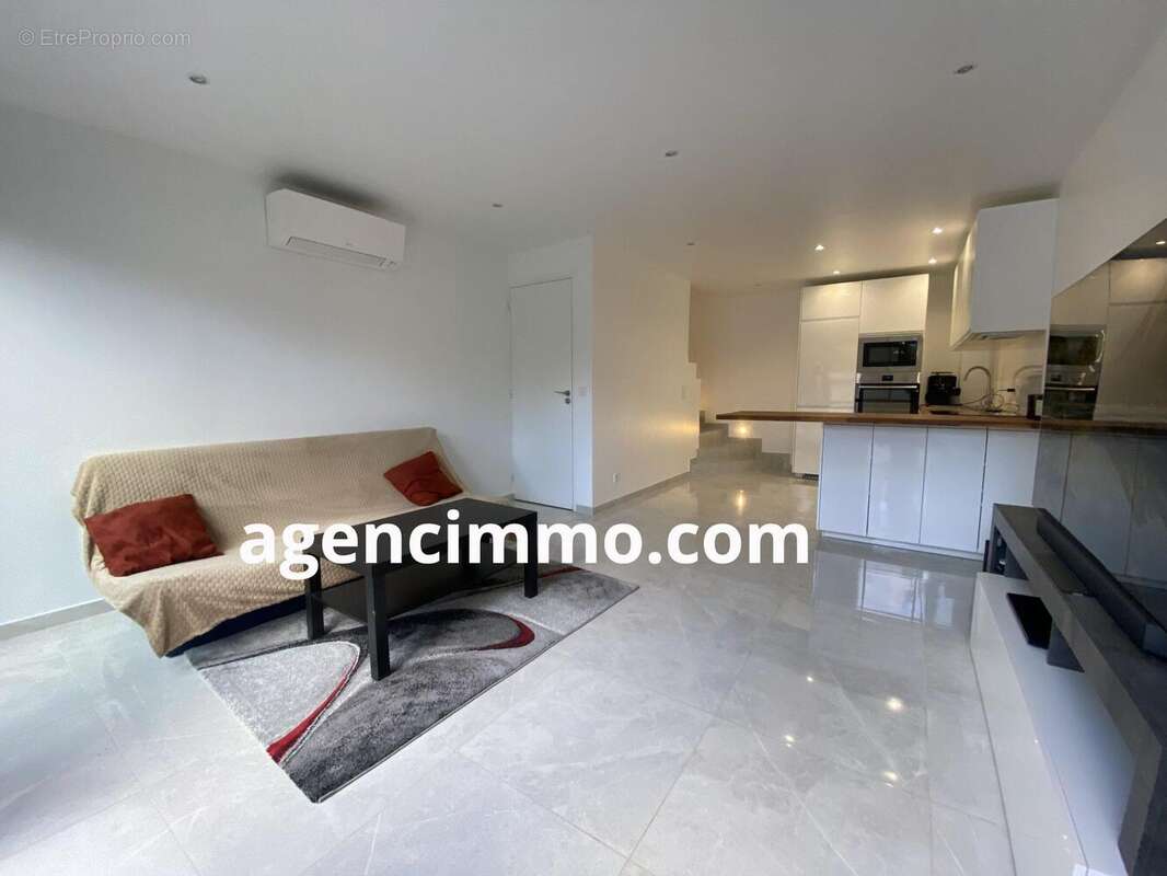 Maison à CHAMPIGNY-SUR-MARNE