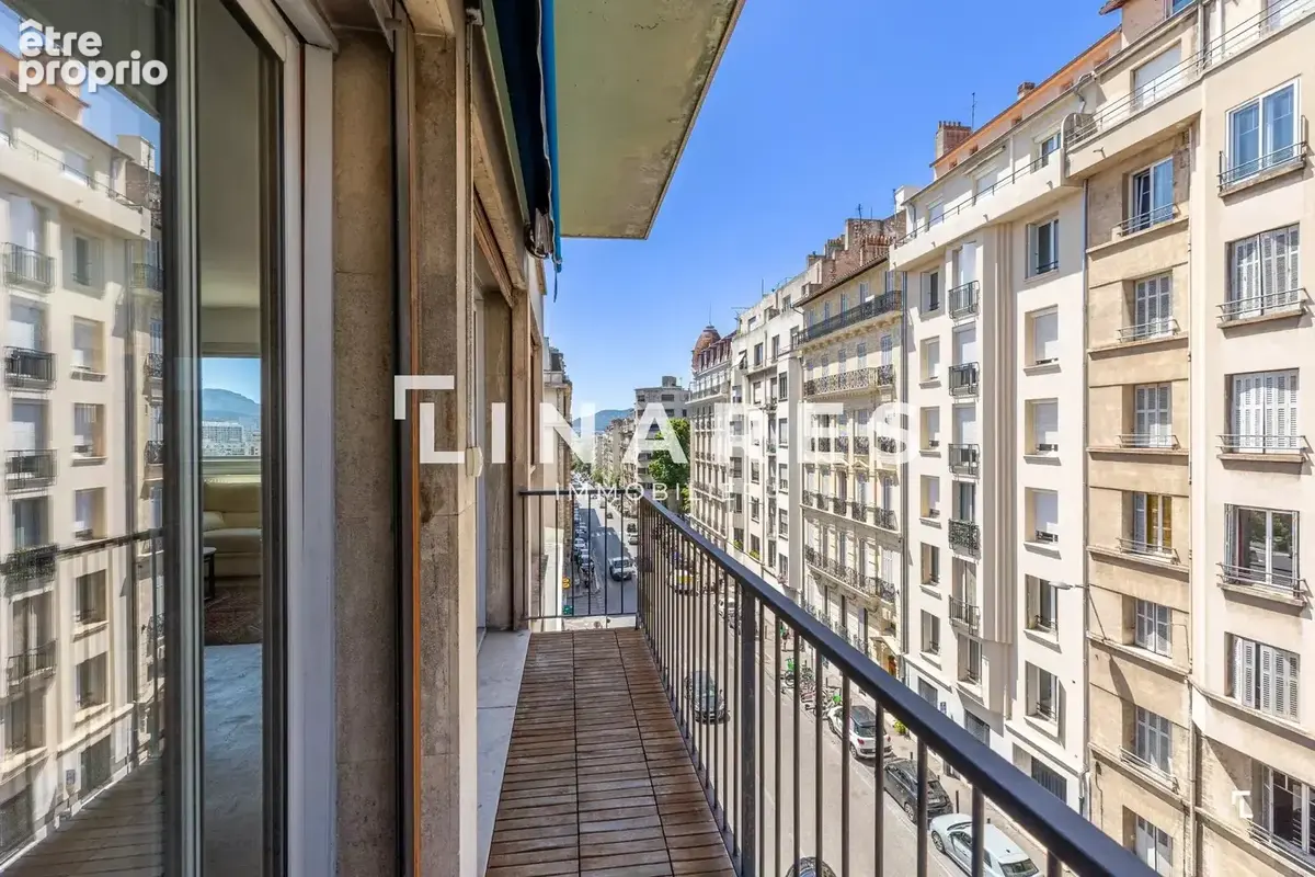 LE PARADIS URBAIN - Appartement T3 de 88m2 - Balcon - 13008 Marseille - photo 4