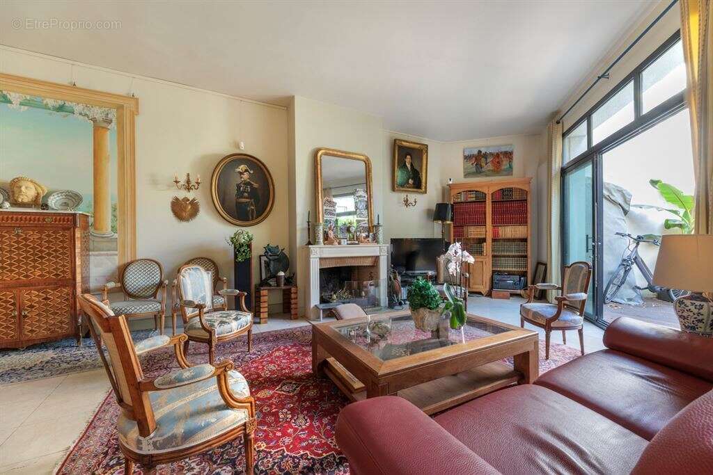 Maison à BOULOGNE-BILLANCOURT