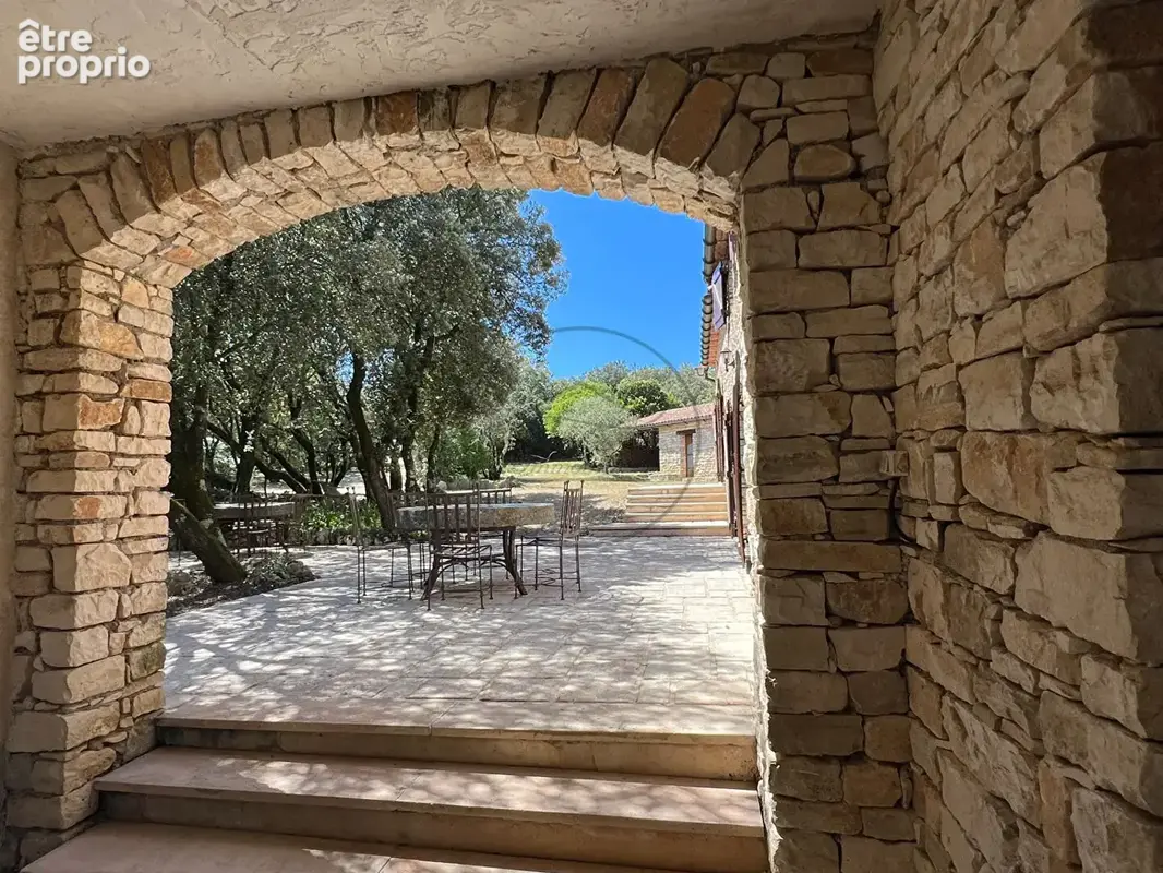 Entre Barjac et Uzès, Superbe maison en pierre avec vue panoramique - photo 5