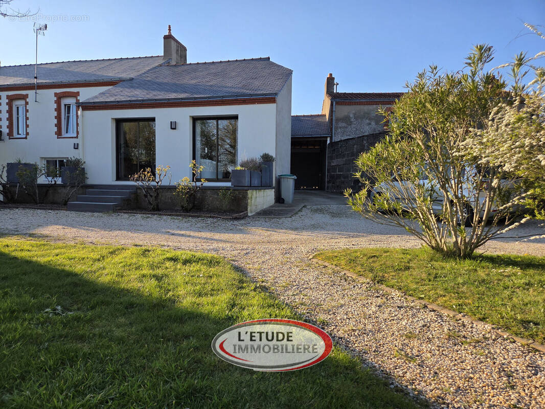 Photo 1 - Maison à SAINTE-PAZANNE