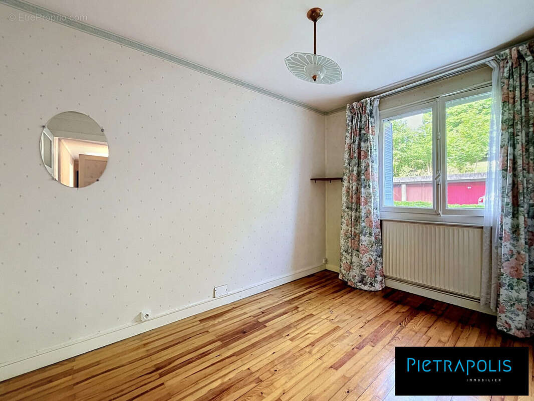 Appartement à OULLINS
