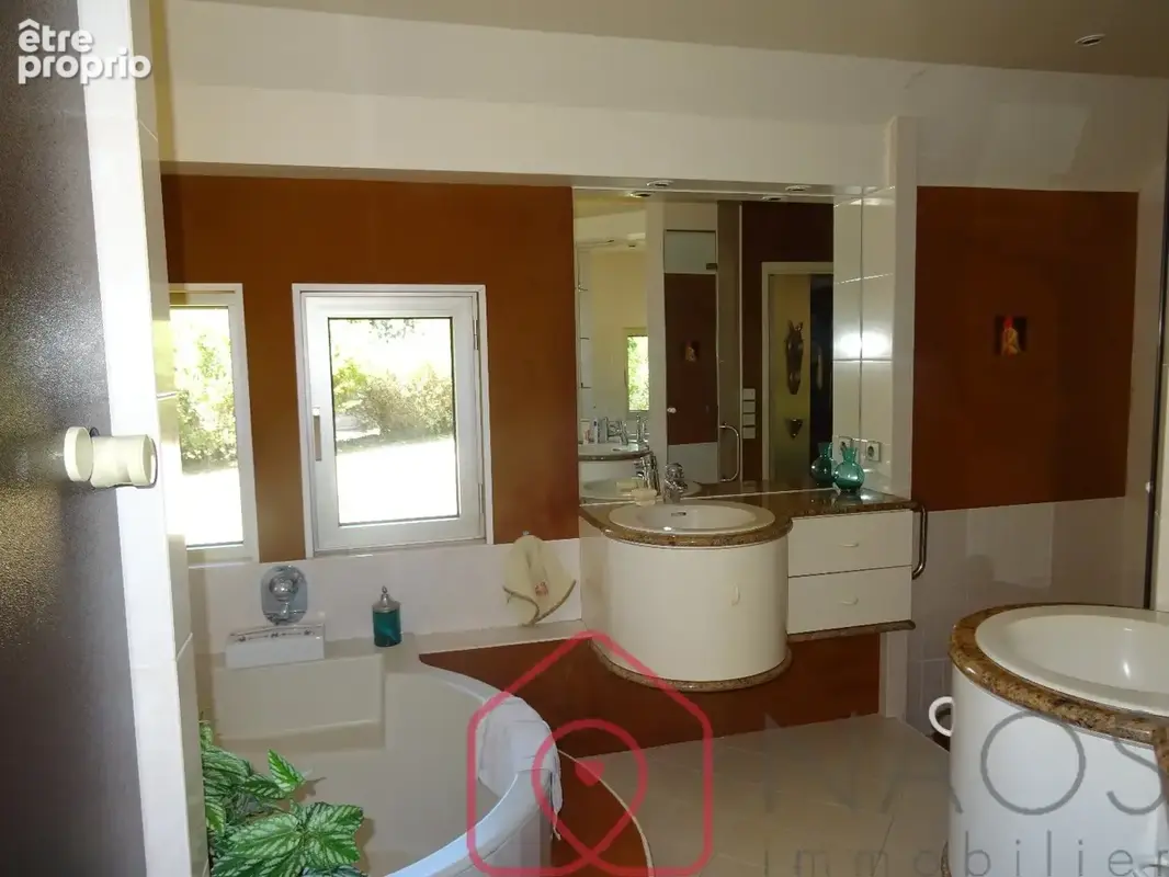 Belle maison de famille T8 -252 m² hab. - photo 10
