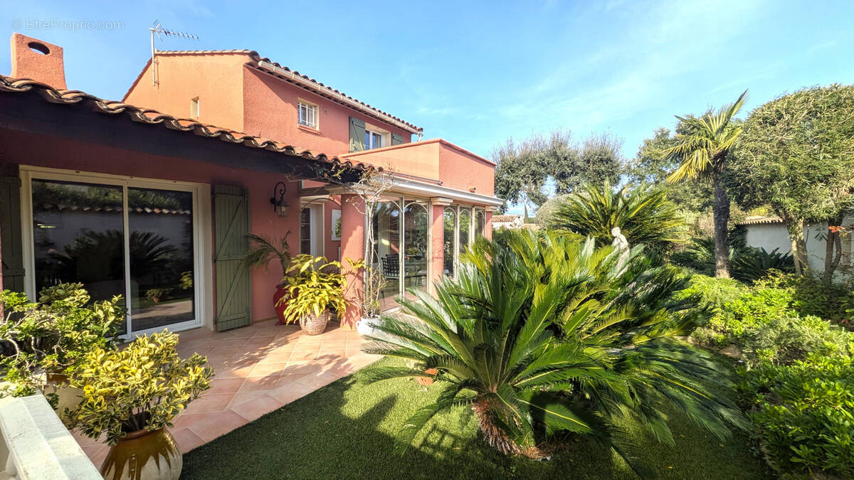 Maison à FREJUS
