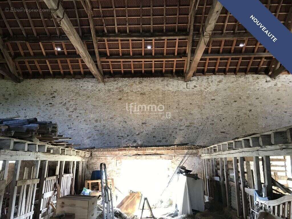 Maison à BUSSIERE-GALANT