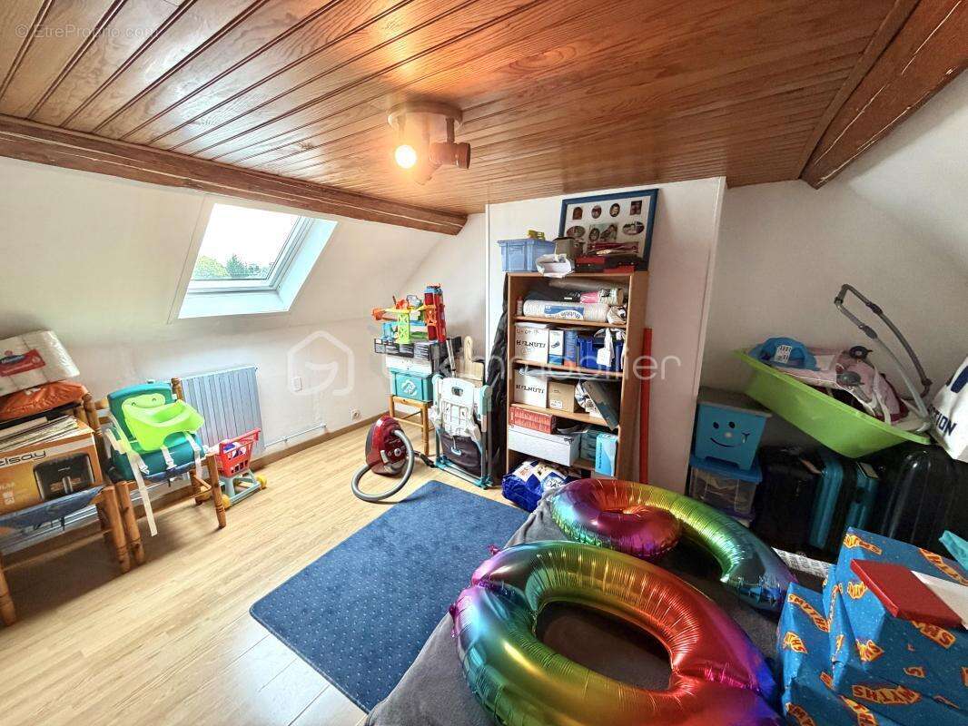 Maison à SAINT-ETIENNE-DU-ROUVRAY