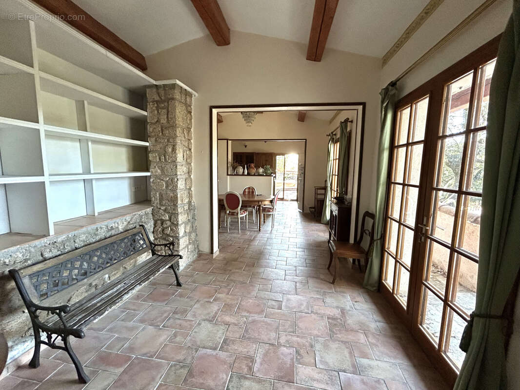 Maison à VILLECROZE