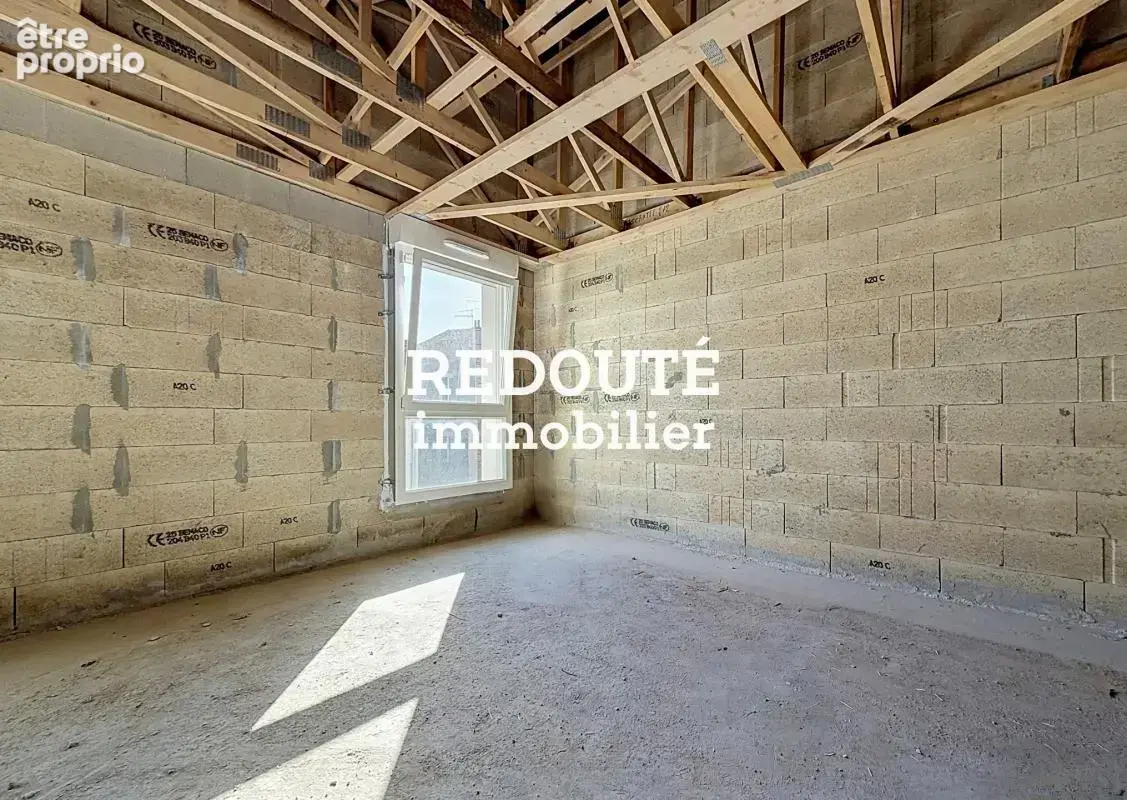 Plateau de 47 m² au 2ème et dernier étage – à aménager - photo 6