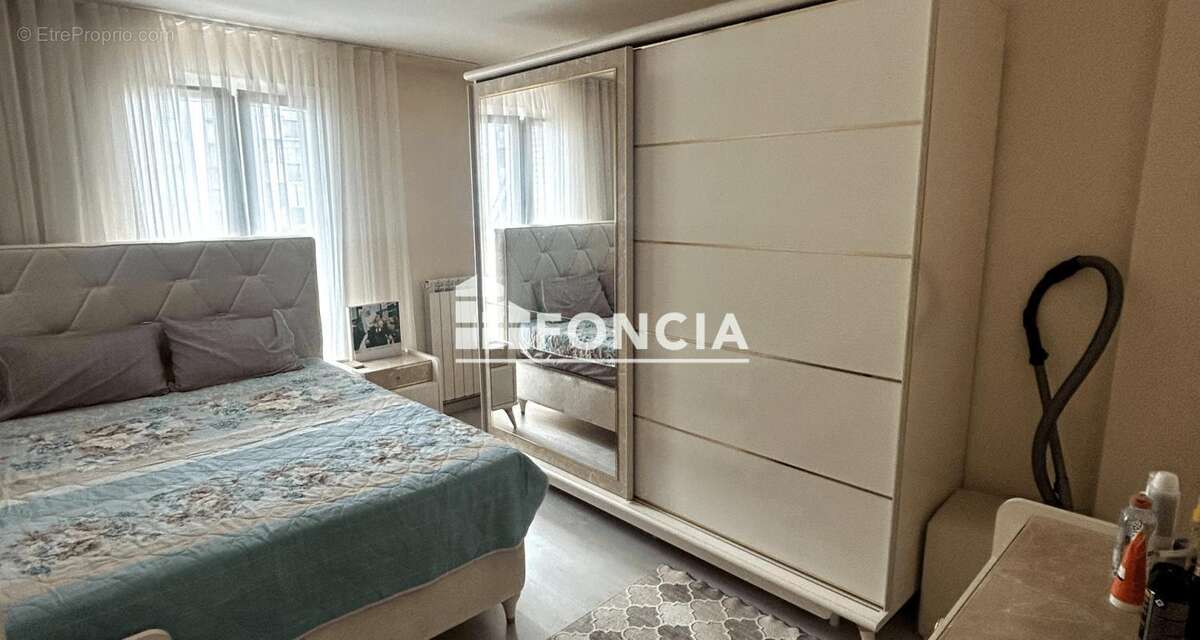 Appartement à MARSEILLE-15E
