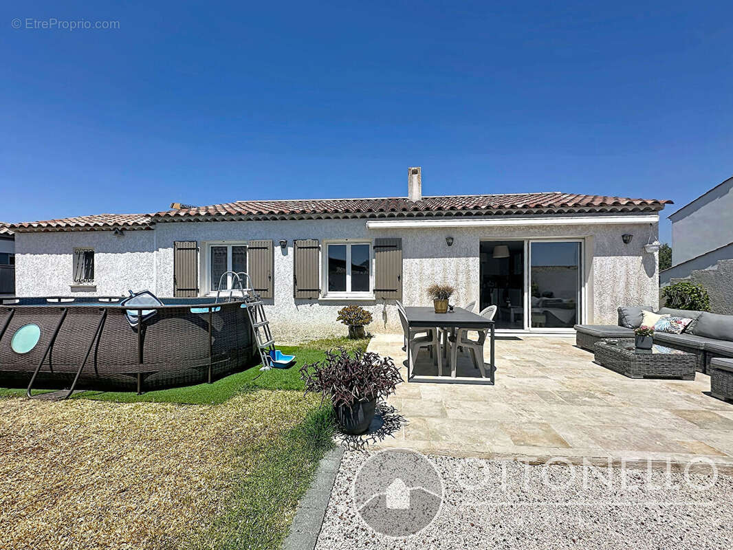 Maison à ROQUEBRUNE-SUR-ARGENS
