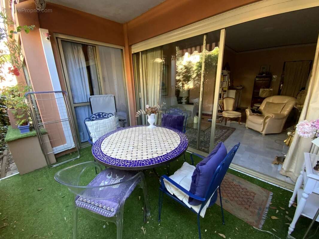 Appartement à ROQUEBRUNE-CAP-MARTIN