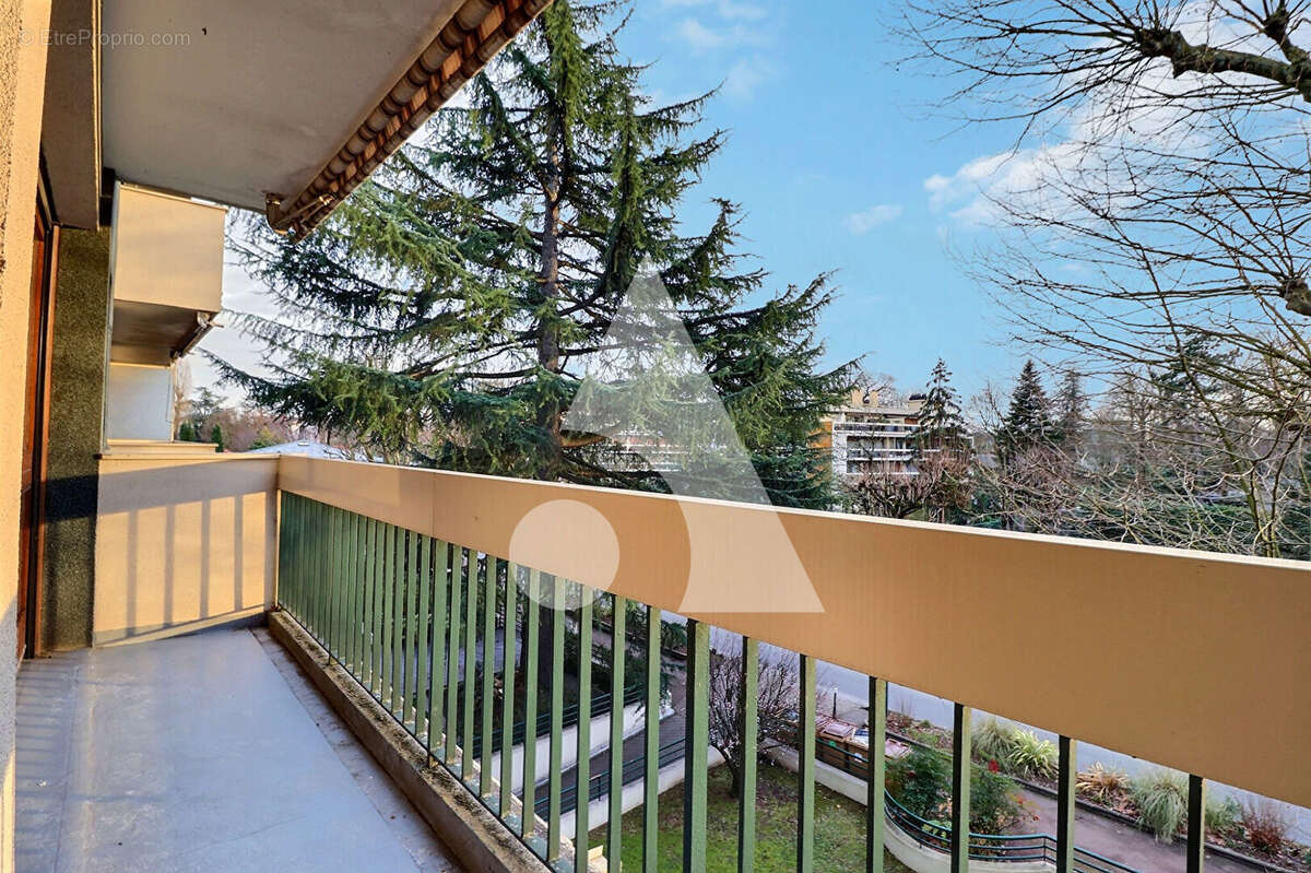 Appartement à SAINT-GRATIEN
