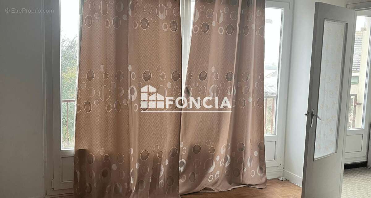 Appartement à VILLIERS-LE-BEL