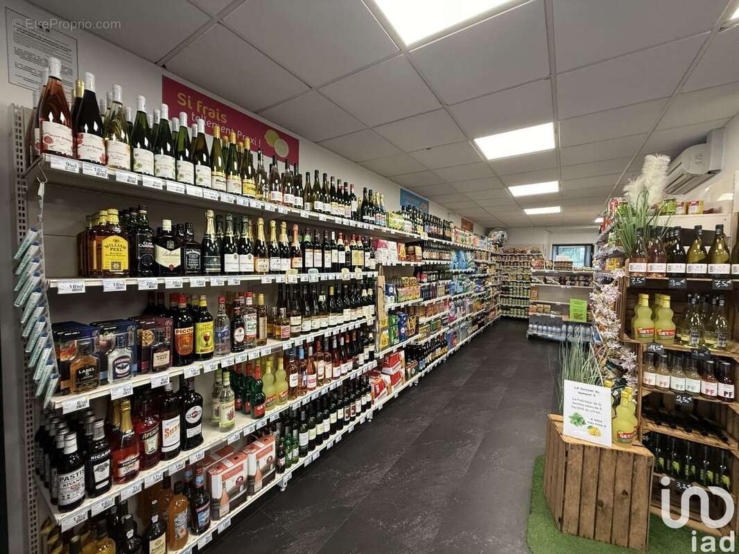 Photo 5 - Commerce à ETIVAL-CLAIREFONTAINE