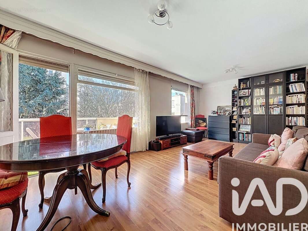 Photo 2 - Appartement à SARTROUVILLE