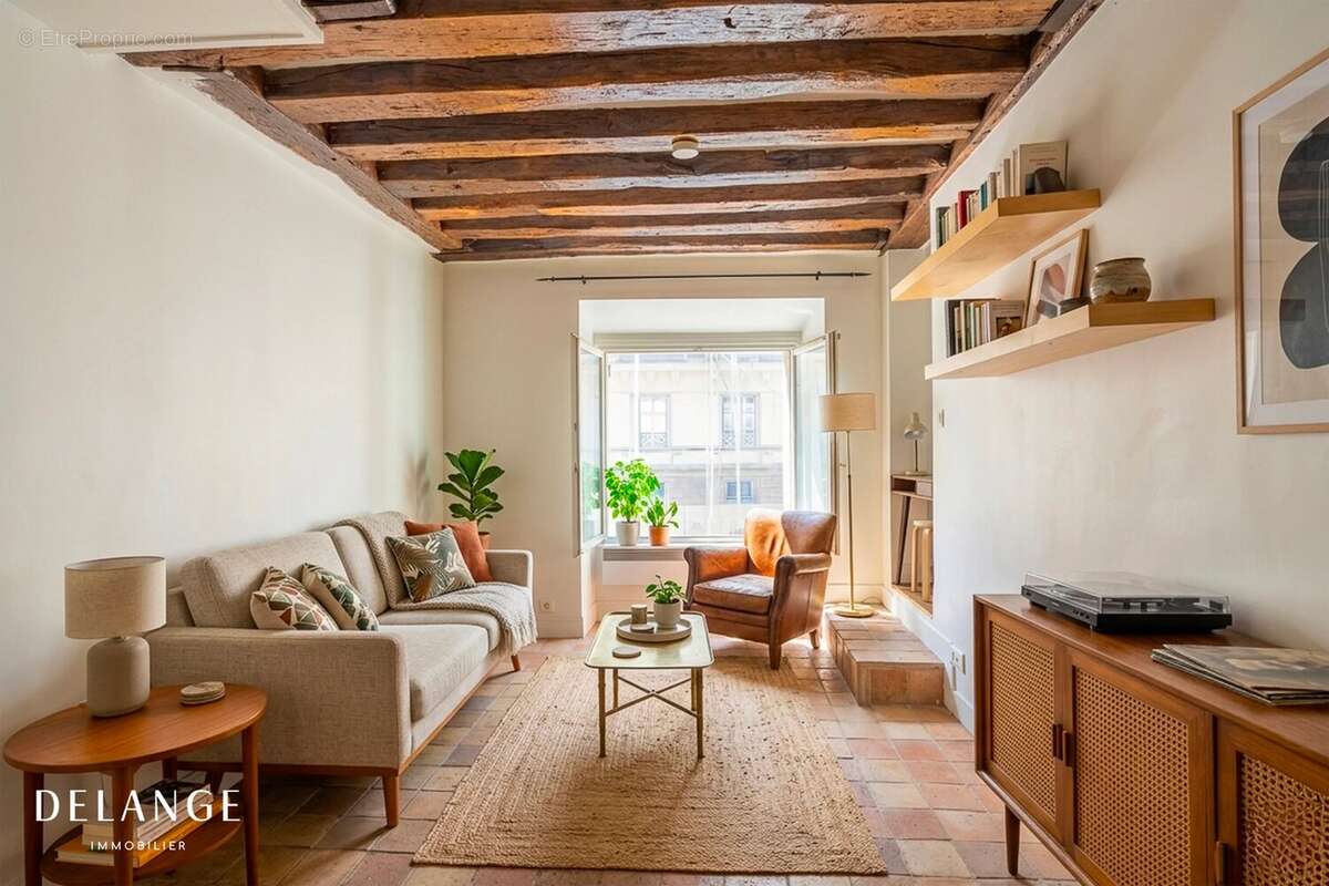 Appartement à PARIS-10E