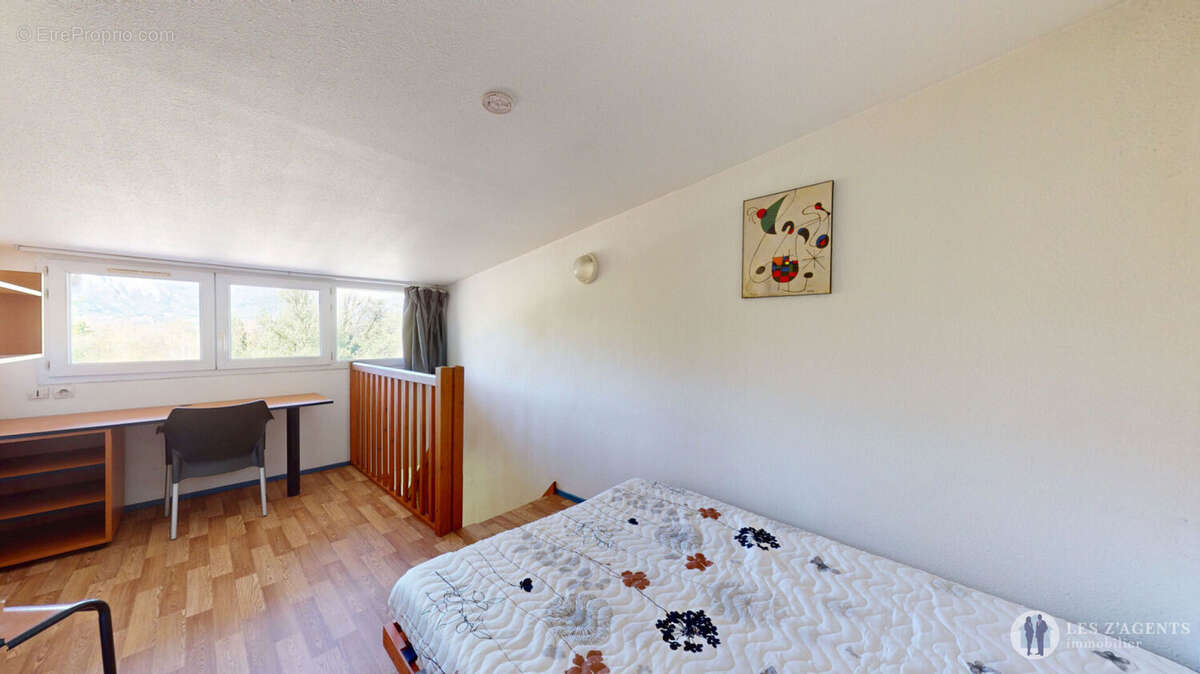 Appartement à SAINT-MARTIN-D'HERES