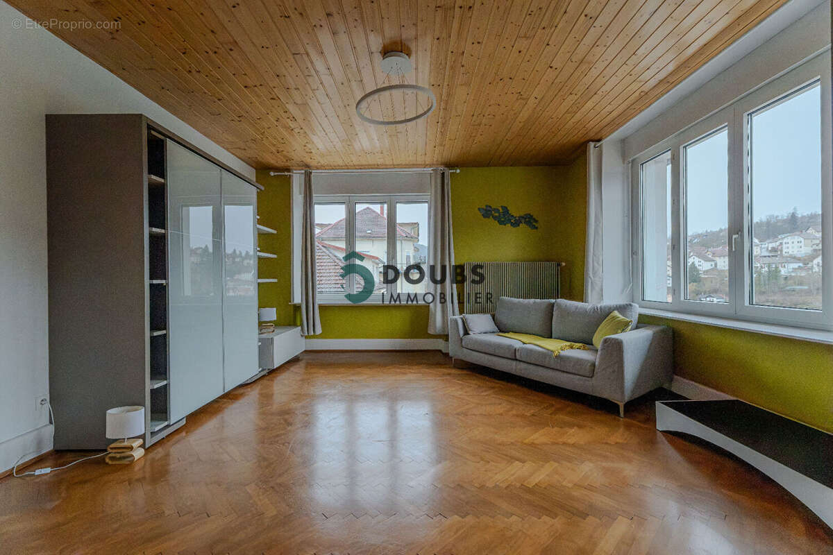 Appartement à VILLERS-LE-LAC