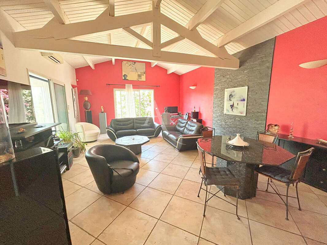 Maison à CANET-EN-ROUSSILLON