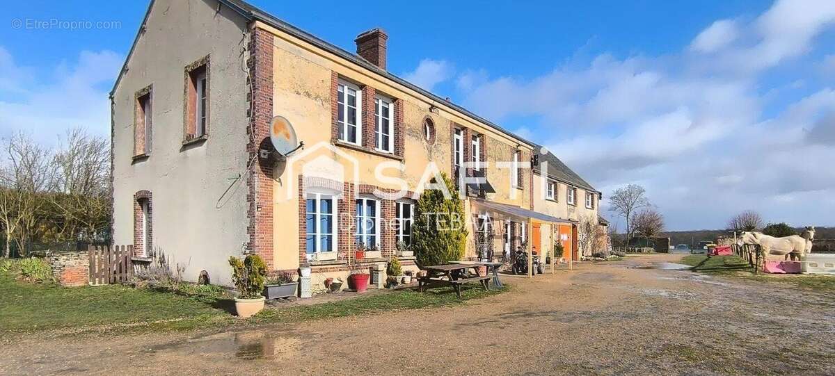Photo 2 - Maison à CHATEAUNEUF-EN-THYMERAIS