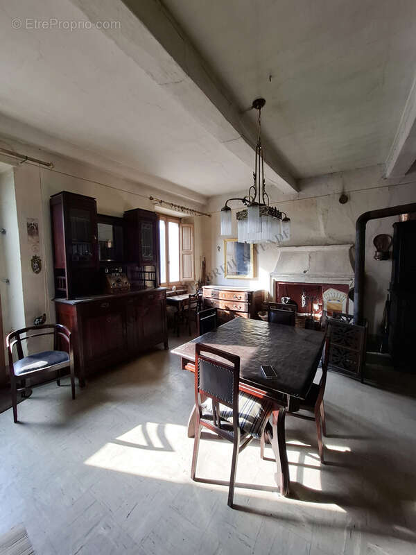 Appartement + local commercial + 2 grandes caves - photo 9