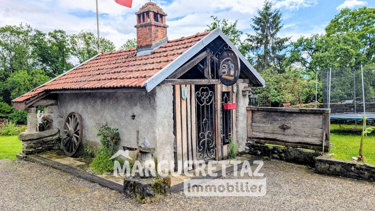 Maison à BONNE