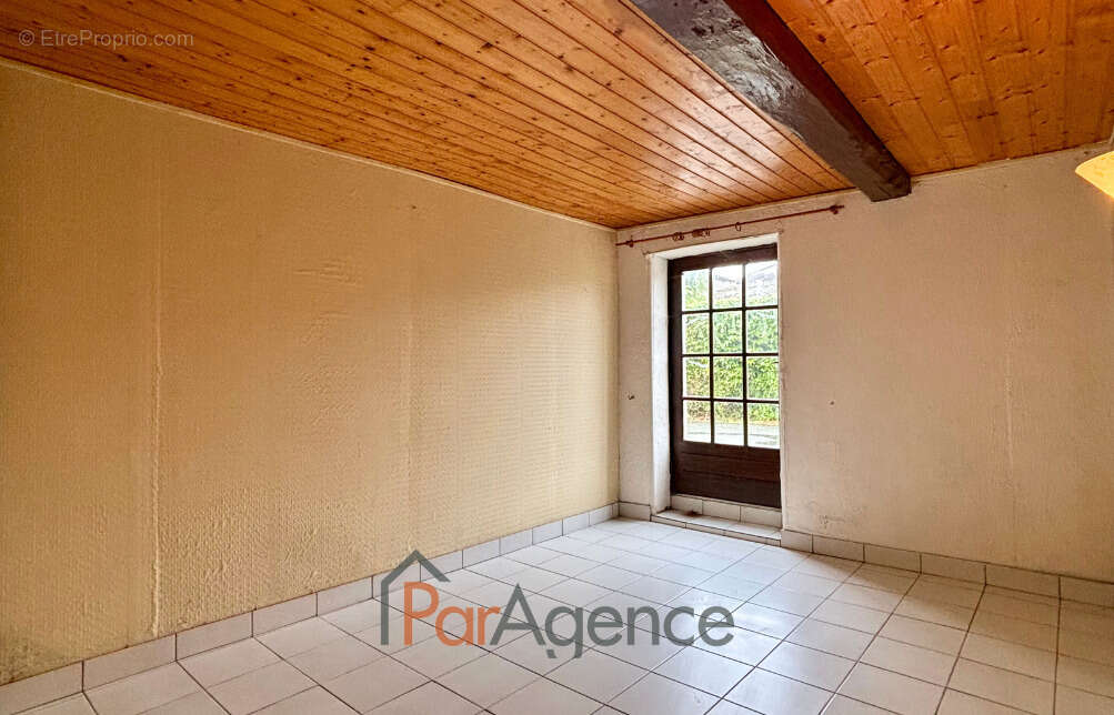 Maison à CORME-ECLUSE