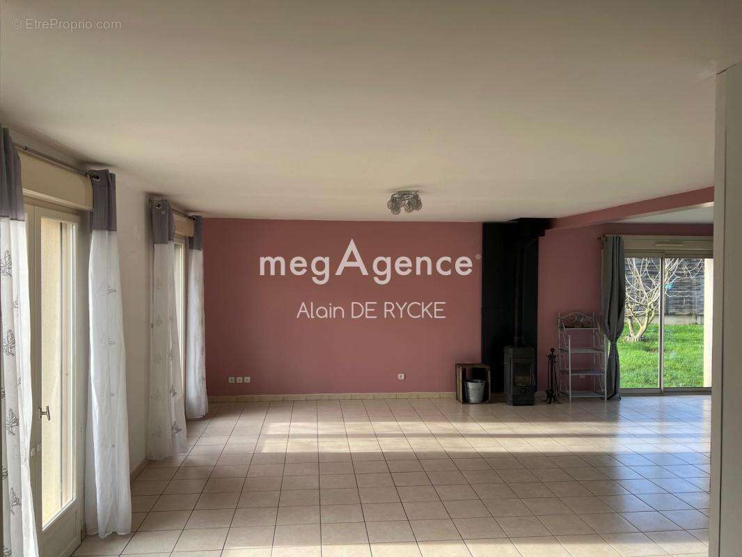 Maison à VARENNES-SUR-SEINE