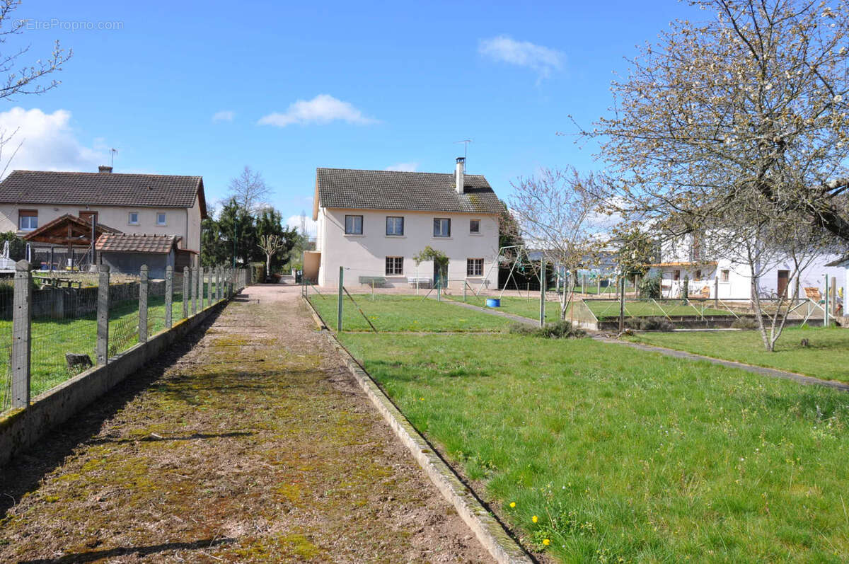 Maison à LAPALISSE