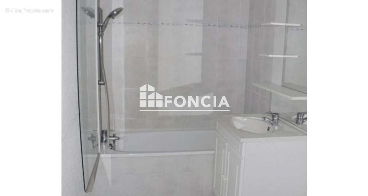 Maison à SAINT-GEORGES-DES-GROSEILLERS