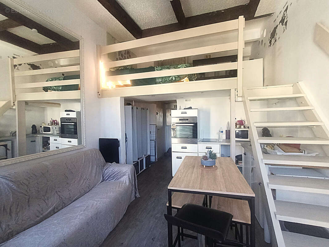 Appartement à HYERES