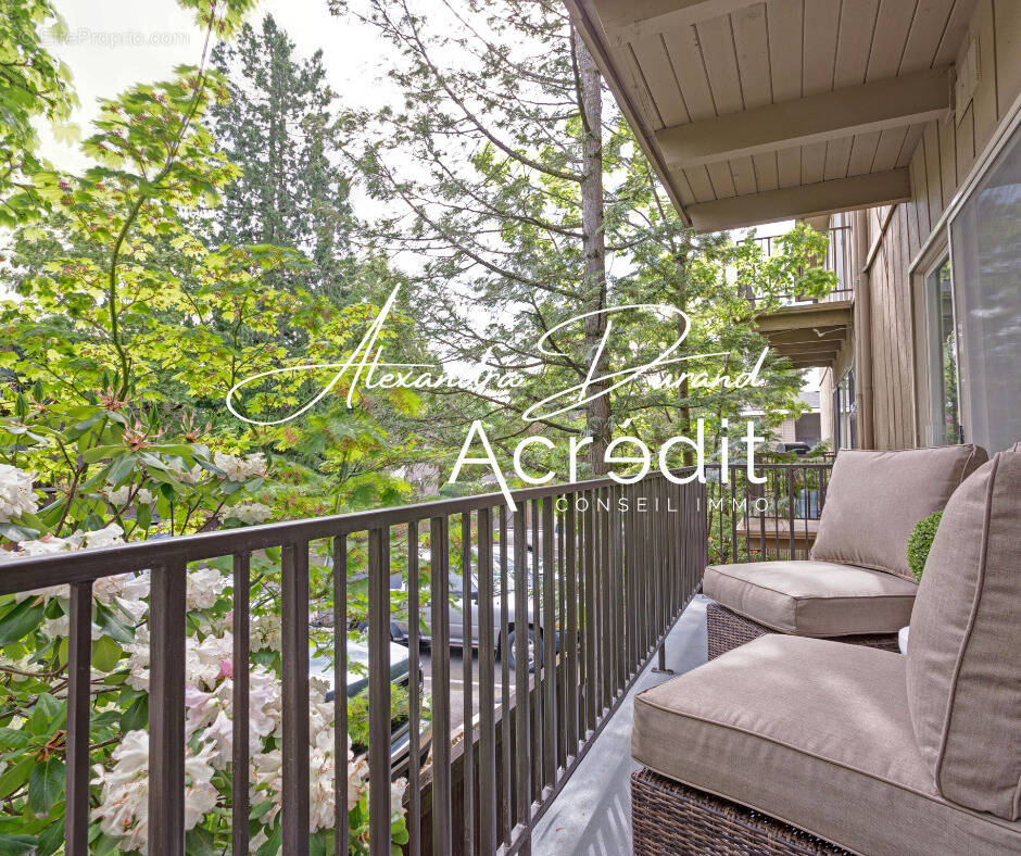 Appartement à SAINT-CLEMENT-DE-RIVIERE