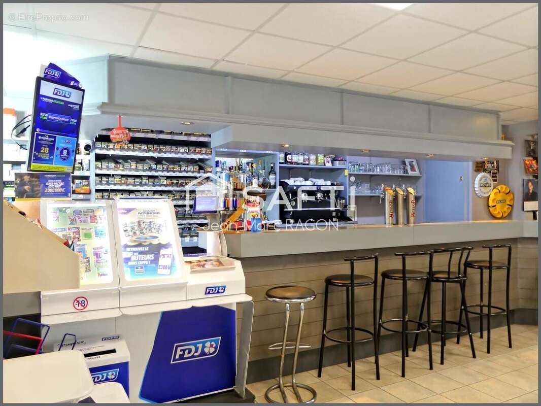 Photo 5 - Commerce à SAINT-M&#039;HERVE