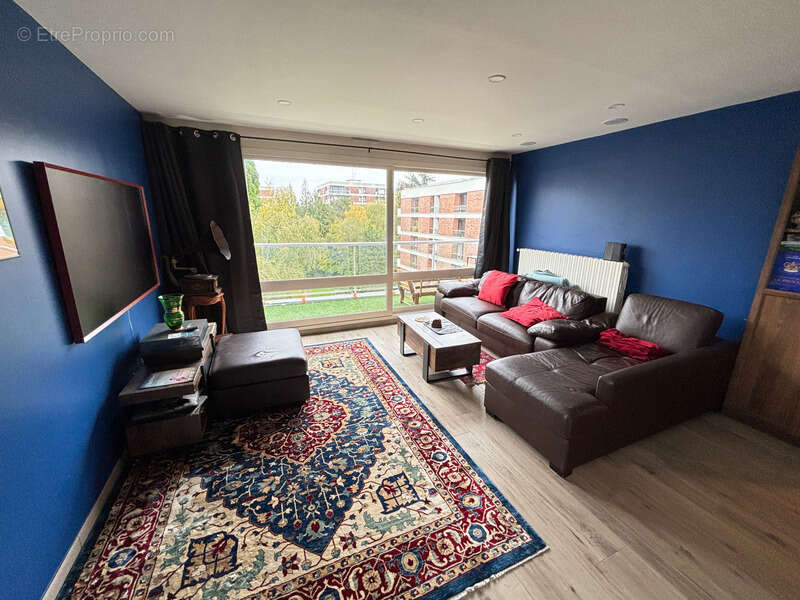 Appartement à JOUY-EN-JOSAS