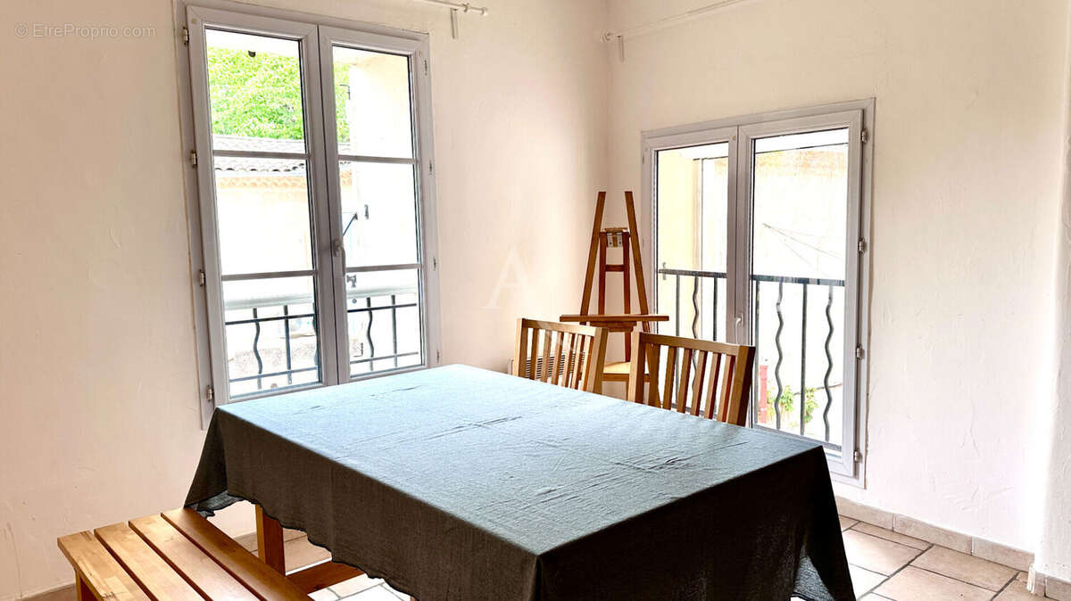 Maison à GINASSERVIS