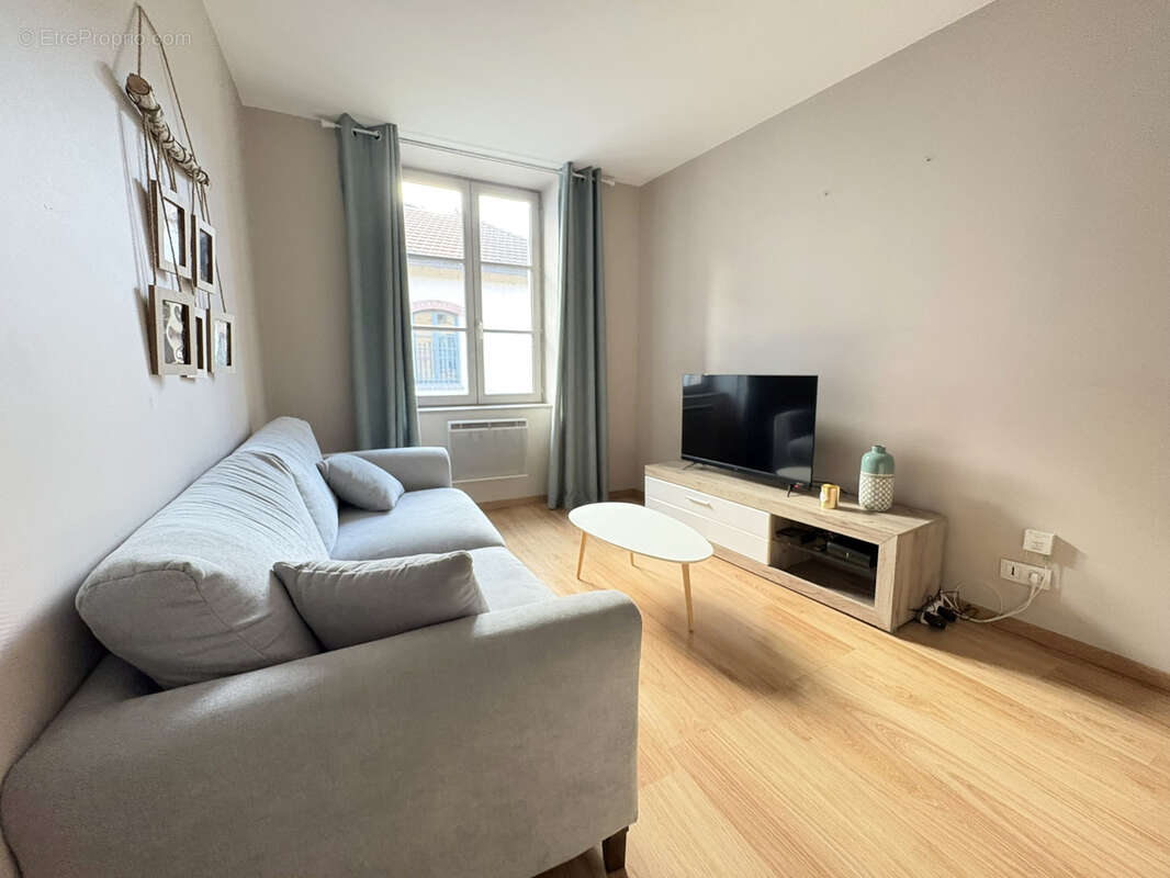Appartement à CHATILLON-SUR-CHALARONNE