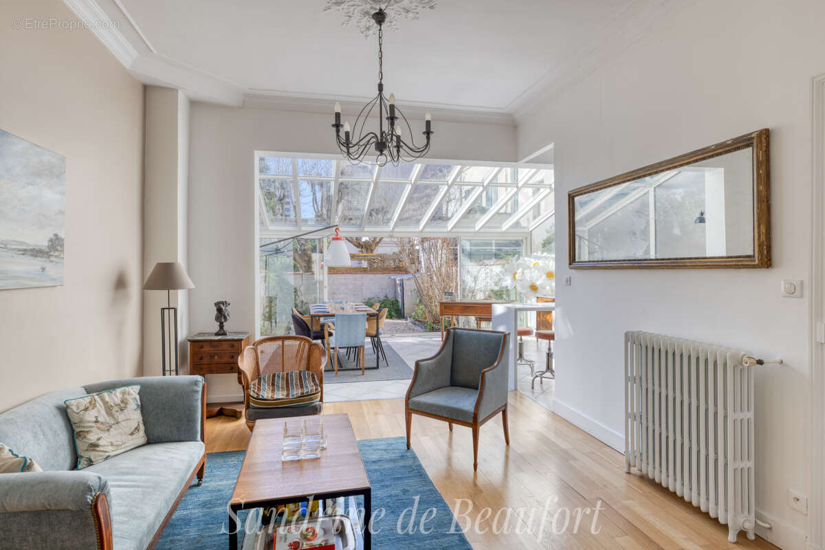 Maison à ASNIERES-SUR-SEINE