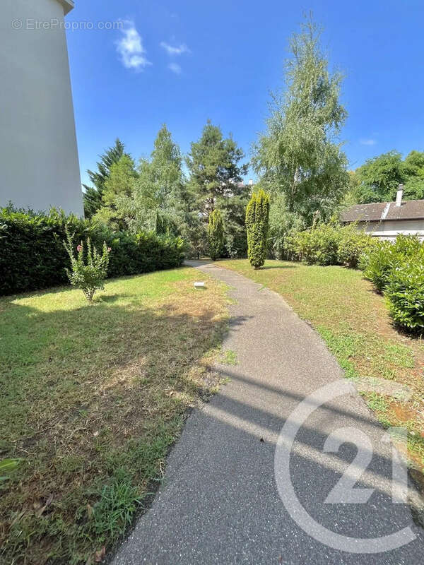 Appartement à VAULX-EN-VELIN