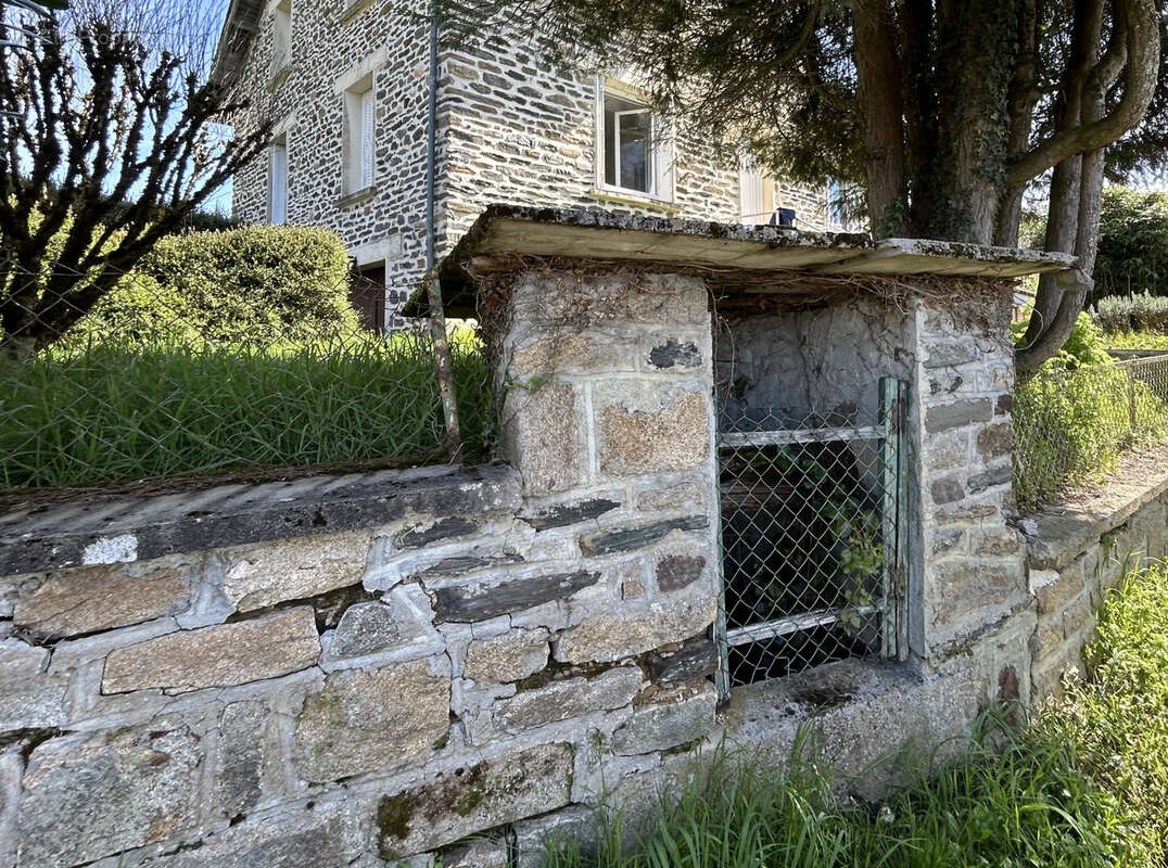 Maison à SAINT-JAL