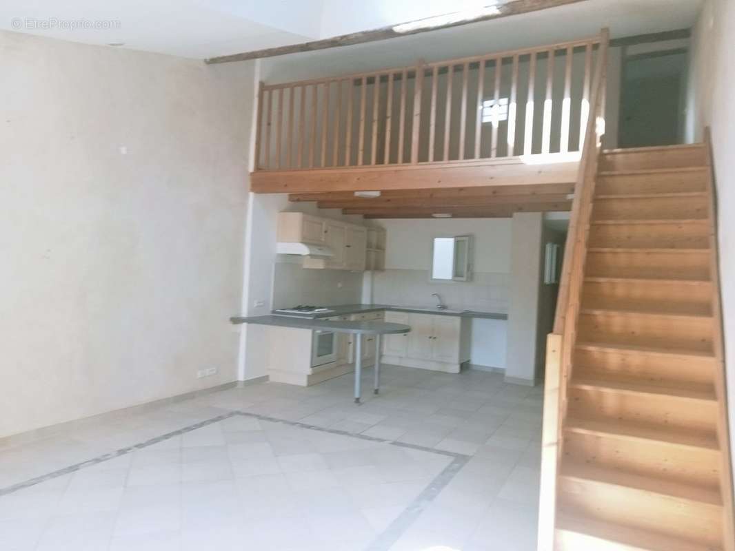 Appartement à GANGES