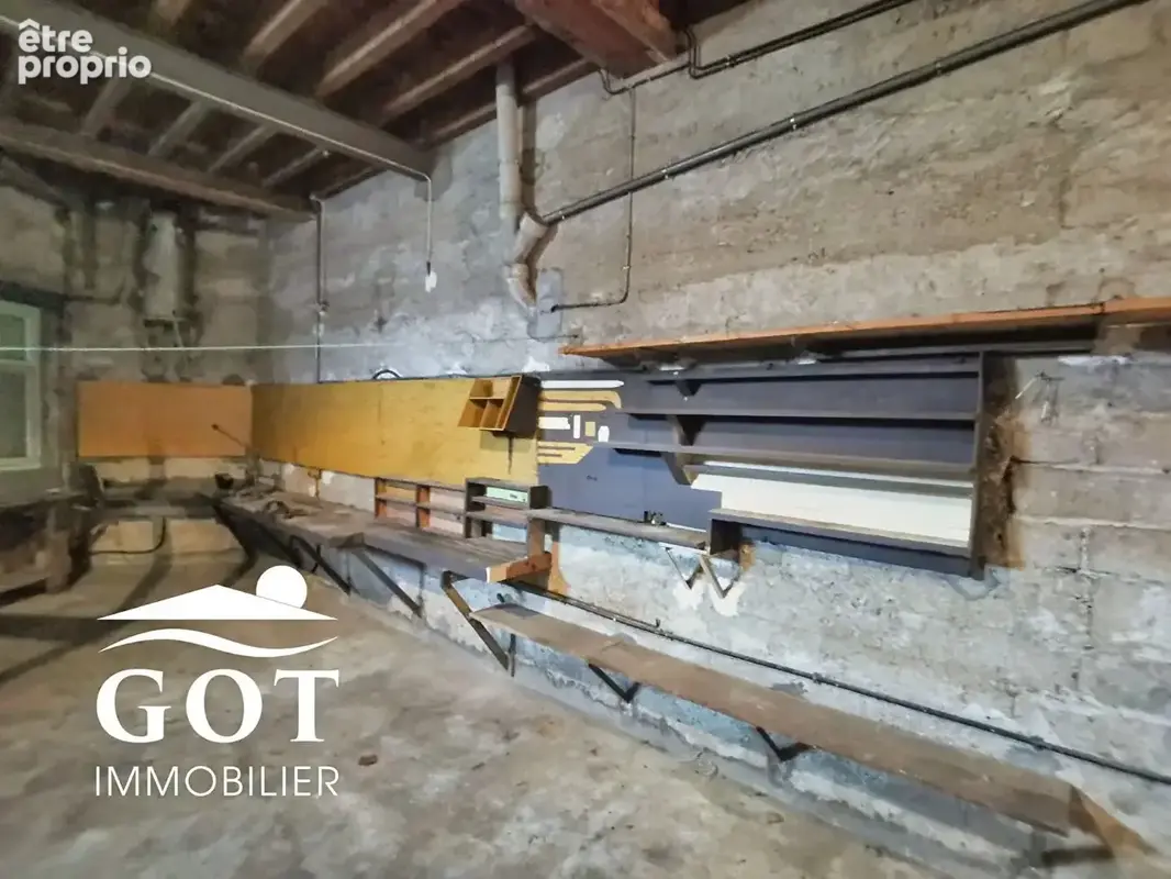 Maison à vendre à Saint Hippolyte avec dépendances, appartement T2 et grands garages, Fort potentiel  8 pièce(s) 276 m2 utiles - photo 12