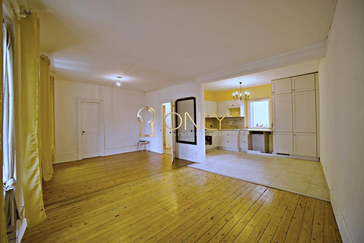 Appartement à VILLEFRANCHE-SUR-SAONE